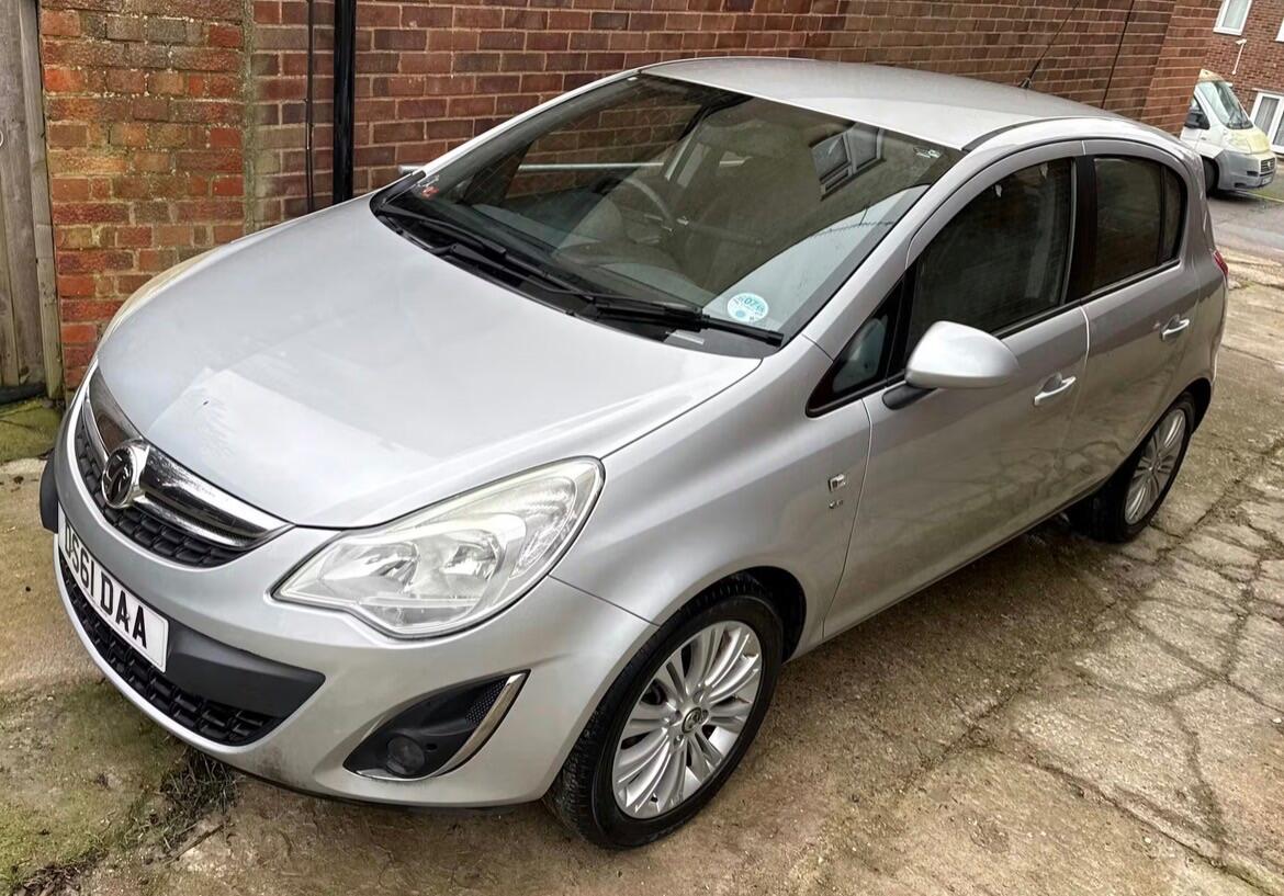 Vehicle image 1 of 8